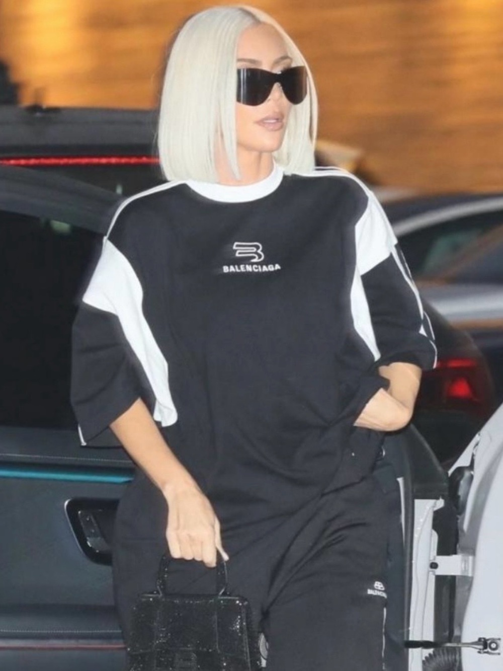 As seen on Kim K✨ Balenciaga Cat Eye-
Shield Frame sunglasses - Picture 3 of 3
